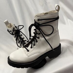 Steve Madden White Leather Lace-Up Platform Combat Boot